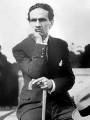 Nace César Vallejo