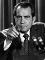 Nace Richard Nixon