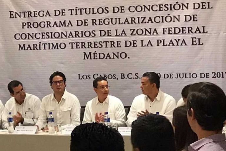 ENTREGA-SEMARNAT-CONCESIONES-EN-LA-PLAYA-EL-MÉDANO-CSL