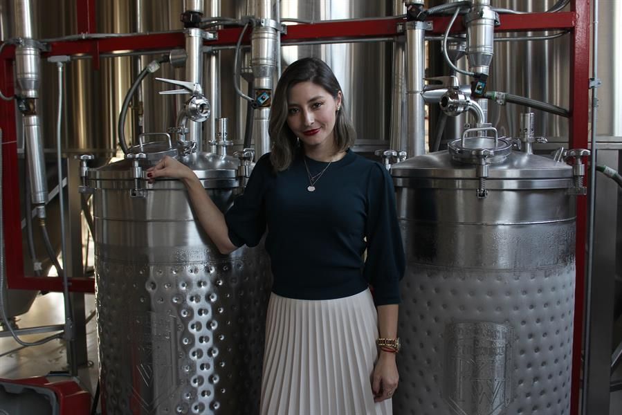 mujeres-derriban-mitos-al-emprender-en-negocio-de-cerveza-artesanal-en-mexico